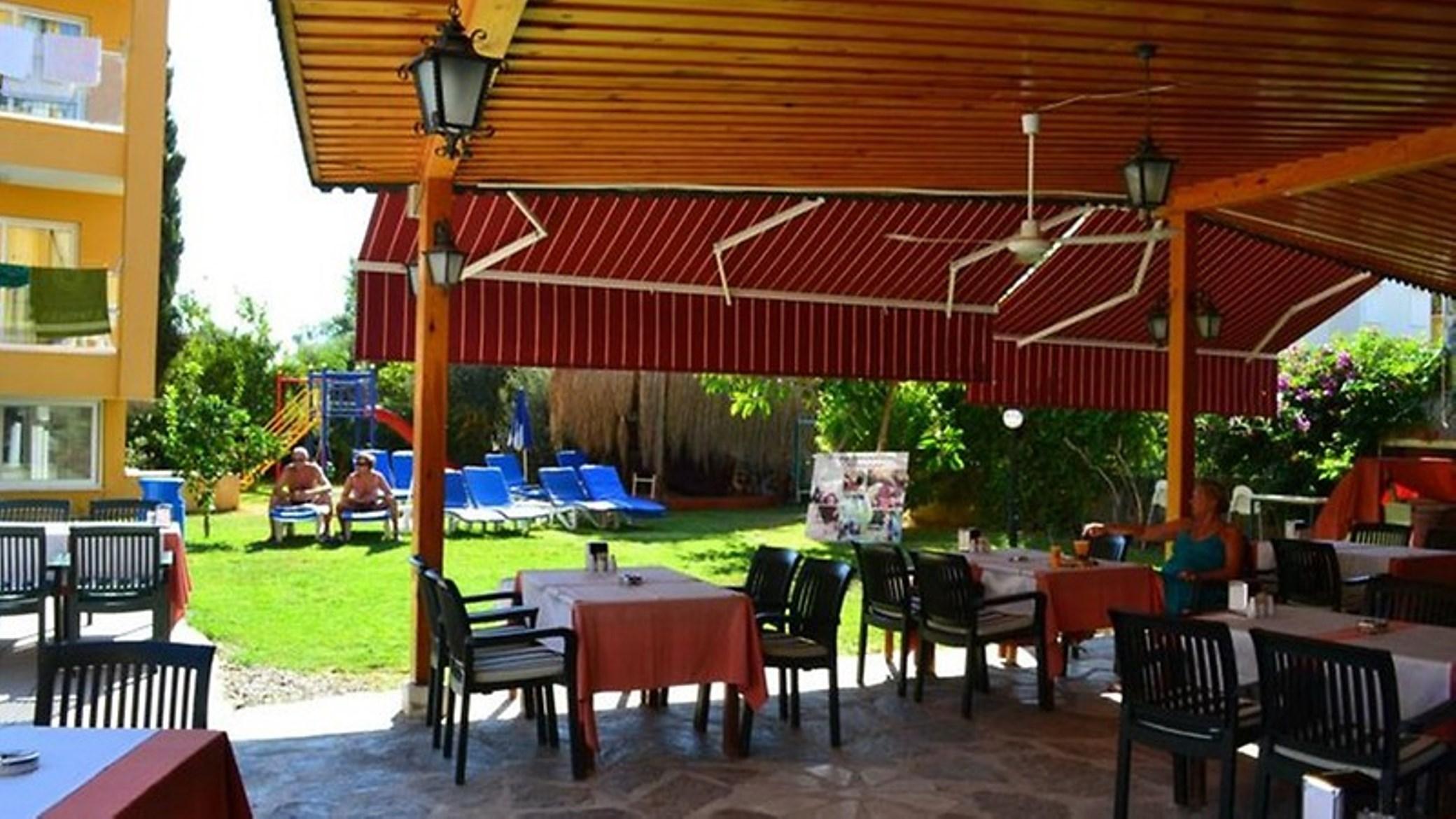 Begonville Apart Hotel Side Exterior foto
